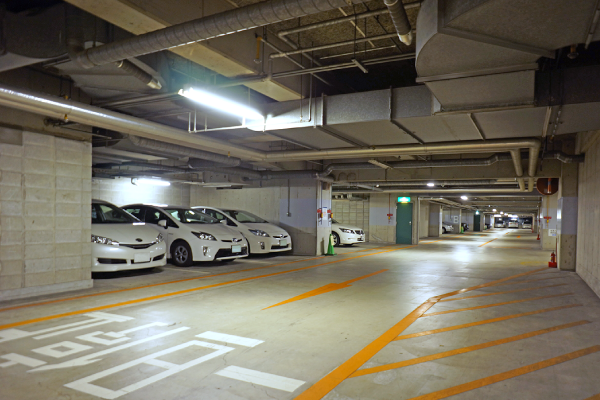 オフィスだより地下駐車場写真1