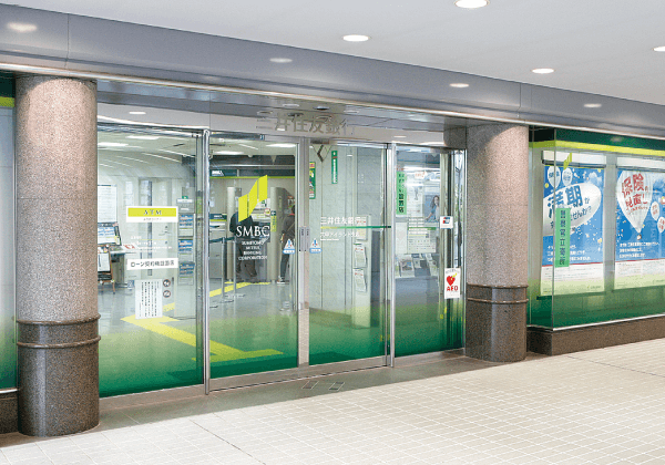 銀行・ATM